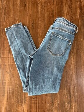 Luna Nora Distressed Skinny Jeans Size 4